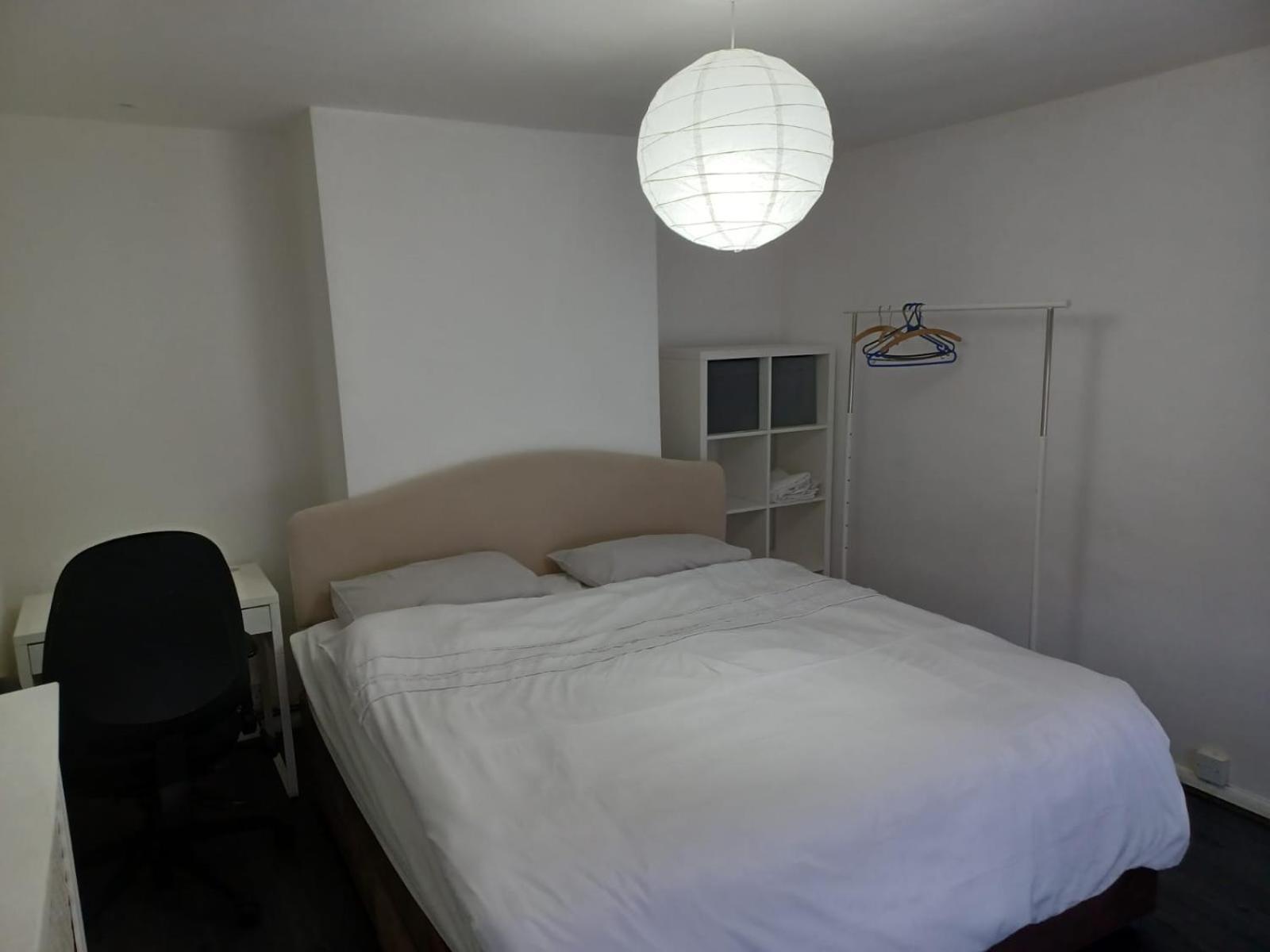 Byron View House R6 * Luton (Bedfordshire)