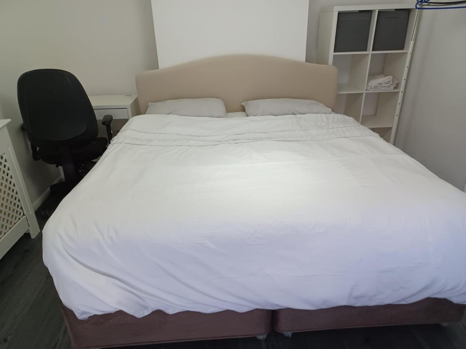 Homestay Byron View House R6